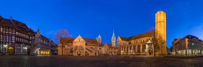 Evening photo of Brunswick's Burgplatz featuring historic buildings