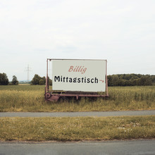David Foster Nass, Billig Mittagstisch