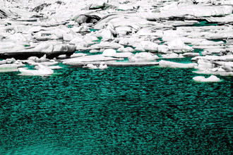 Susanne Kreuschmer, turquoise ice stream (Iceland, Europe)