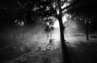 Picnic in Prenzlauer Berg: relaxed atmosphere at sunset