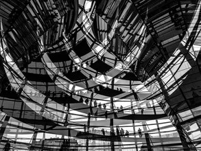 Photo art by Klaus Lenzen: Visitor flows under the Reichstag dome in Berlin