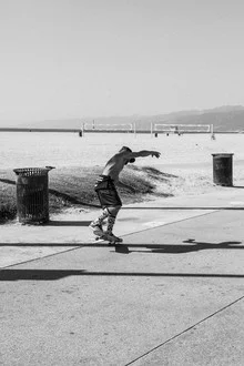 Photo art by Thomas Neukum: Skater in motion at Venice Beach