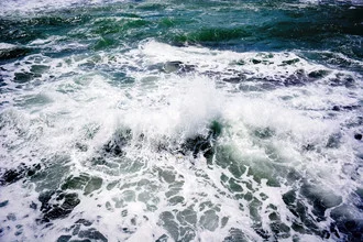 Photo art by Tal Paz-fridman: splashing wave in the ocean, soft colors and dynamic movement