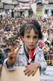 Photo by Martin Von Den Driesch: Yemen revolution, lively street scene