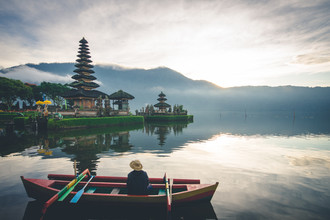 Christian Seidenberg, Man at the Temple (Indonesia, Asia)