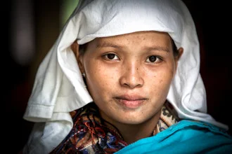 Portrait of a woman from Mindanao, reflecting Philippine culture.