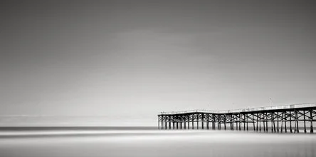Fotokunst von Martin Schmidt: ruhige Küstenlandschaft mit sanften Wellen