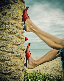 Ambra A, upside down you're turning me (Tunisia, Africa)