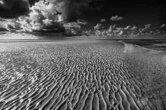 Photo art by Moritz Adam: Horizon over Wadden Sea with clouds and sand