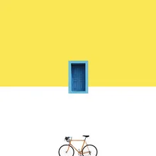Illustrated scene featuring a white facade, yellow door, and bicycle, friendly and inviting.