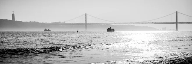 Ponte de 25 Abril - fotokunst von Sebastian Rost