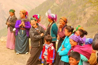 Photo art by Julia Hafenscher: smiling elderly woman from Nepal