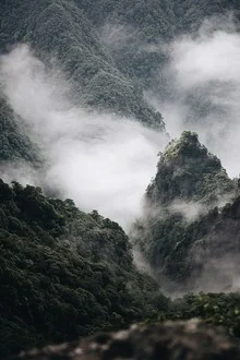 Photo art by Christian Hartmann: serene Chinese mountain landscape with fog and trees