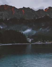 Photo art by Quentin Strohmeier: soft morning colors at Eibsee with a foggy mood