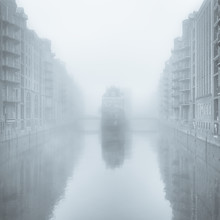 Dennis Wehrmann, moin hamburch - wasserschloss - Germany, Europe)