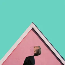 Illustration by Caterina Theoharidou: soft colors and harmonious shapes