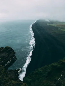 The black beach - Fineart photography by Sebastian ‚zeppaio' Scheichl