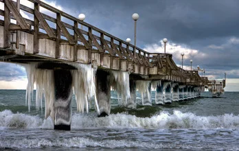 Photo art by Carsten Krause: ice and clouds over the Baltic Sea in Heiligendamm