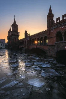 Photo art by Jean Claude Castor: ice floes on the river in Berlin during winter weather