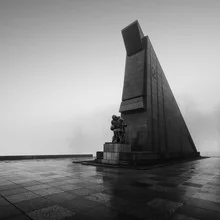 Photo art by Ronny Behnert: long exposure of the Soviet War Memorial in Berlin