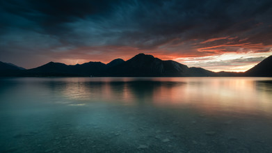 Martin Wasilewski, Red Sunset Lightning