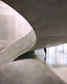 Roc Isern, Heavy curves - United Kingdom, Europe)