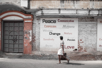 Aleksi Lausti, writing on the wall