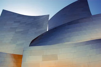 Fotokunst von Katja Diehl: Opernhaus in Los Angeles bei Sonnenuntergang.