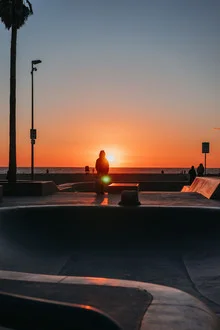 Photo art by Maximilian Manavi-huber: skateboarder against a colorful sunset
