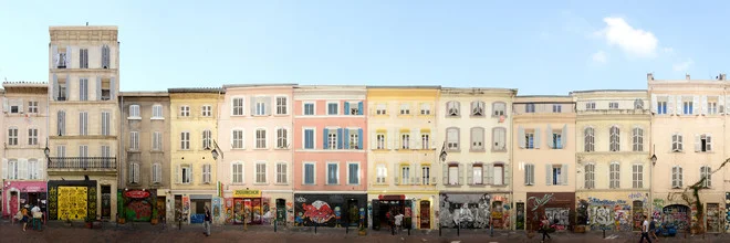 Photo art by Joerg Dietrich: lively street scene in Marseille with urban vibe