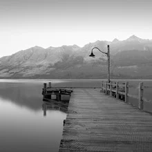 Fotokunst von Christian Janik: ruhige Anlegestelle am Glenorchy Wharf in Neuseeland