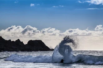 Photo art by Sebastian Worm: gentle ocean waves in Norway