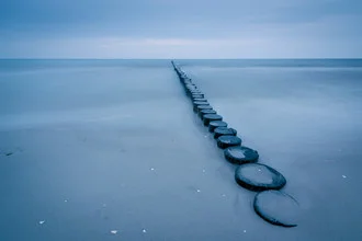 Photo art by Martin Wasilewski: calm Baltic Sea with coastline and gentle waves.