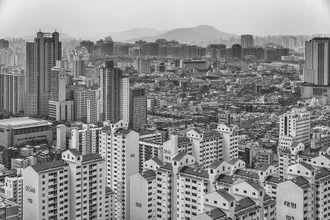 Beautiful photo by Olaf Dorow showcasing the architecture of Seoul.