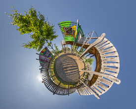 Stefan Schurr, Little Planet of a playground