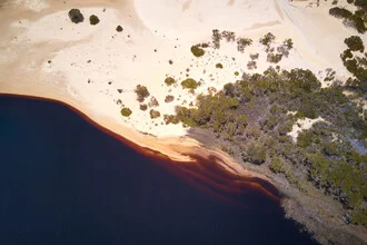 Photo art by Sandflypictures: gentle sand dune in Australia under a blue sky