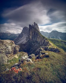 Profile of Geislerspitzen, gentle clouds above the Dolomites in South Tyrol