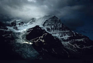 Photo art by Franziska Söhner: Mountain landscape in Canada with soft colors