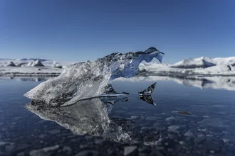 Photo art by Raphael Rychetsky: icy landscape with reflecting ice crystals