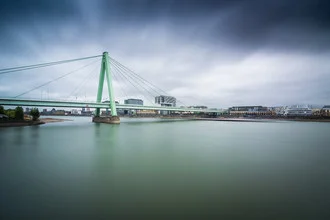 Photo art by Martin Wasilewski: long exposure of the Severins Bridge in Cologne
