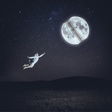 Rova Fineart - Simone Betz, Shoot for the moon (Deutschland, Europa)
