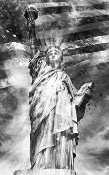 Melanie Viola, Monochrome Art STATUE OF LIBERTY