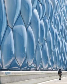 Photo art by Roc Isern: abstract depiction of bubbles in blue