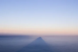 Photo art by Friederike Lenz: minimalist triangle over water in Cape Town