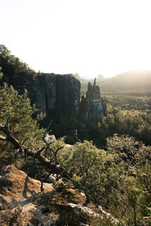 Photo art by Lukas Gleich: rocks illuminated by backlight in Saxon Switzerland.