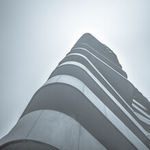 Dennis Wehrmann, Marco Polo Tower Hamburg HafenCity - Germany, Europe)