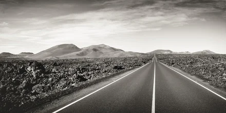 Photo art by Arno Kohlem: black-and-white shot of Timanfaya National Park in Lanzarote.