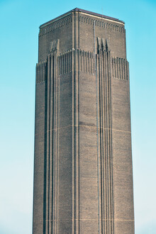 Michael Belhadi, Tate Chimney - United Kingdom, Europe)