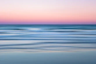 Photo art by Holger Nimtz: peaceful sunset over the sea