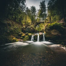 Langzeitbelichtung der Schiessentümpel-Kaskaden in ruhiger Umgebung